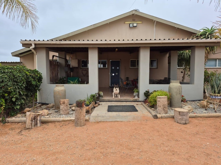 4 Bedroom Property for Sale in Vredendal Rural Western Cape